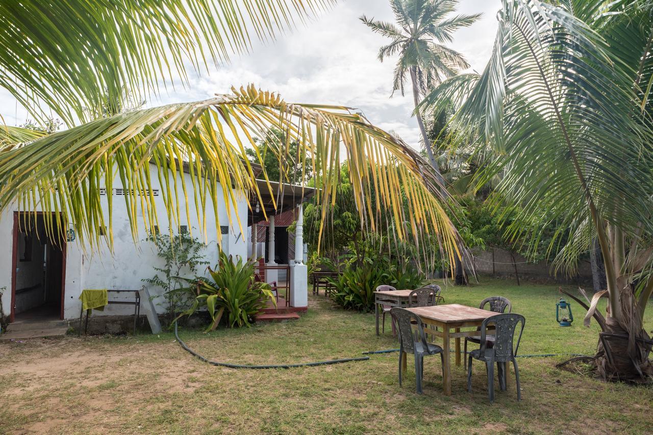 Cafe Nilaveli Apartment Exterior foto